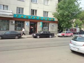 Сдаётся 110м2,сейчас магазин продуктов.