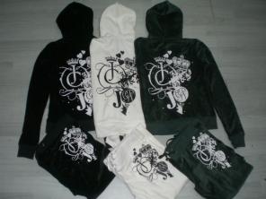 Плюшевый спортивный костюм Juicy Couture.
