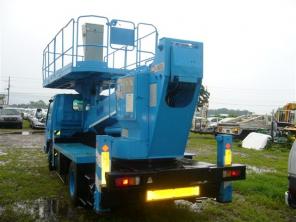    ISUZU