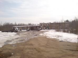 Комплекс находится в г. Валдай Новгородской области в 100 м от трассы Москва - Санкт-Петербург.