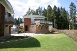 Элитная вилла в Горках на Ильичевском озере под С-Петербургом.