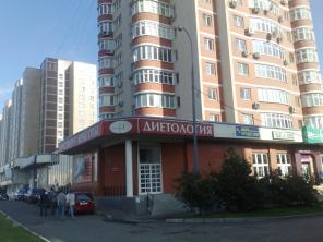 ПРОДАЖА МАГАЗИНА 370м2 (торговая площадь 330м2), 1-я линия домов.