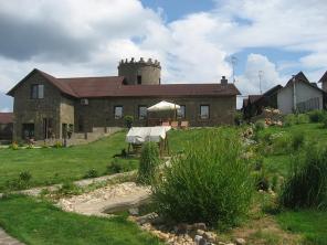 Продается Коттедж по Ленинградскому шоссе 17 км МКАД