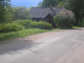 Продаю земельный участок с домом