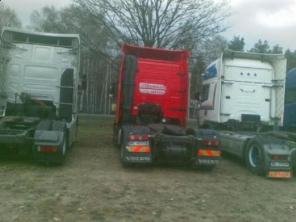 Продаю VOLVO Цвет красный год 2005