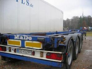 Продам прицеп для перевозки контейнеров год 2005