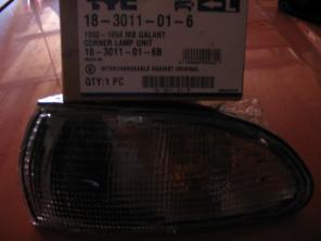 Продам фонарь указателя поворота левый. MITSUBISHI (Galant (E5_A, E7_A, E8_A), Galant седан (E5_A, E7_A, E8_A).