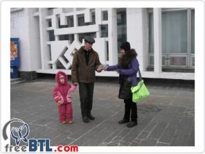 Распространение раздача флаеров раздача буклетов Киев Украина