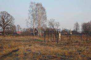 участок по Варшавке у реки