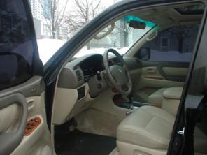 Toyota Land Cruiser LX. Год выпуска 2003.