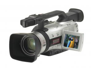Профессиональная видеокамера Canon XM-2 за 47 000 руб.