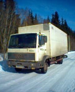 Мерседес-Бенс 811Д