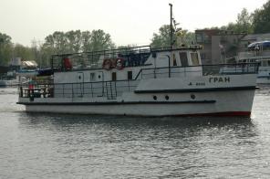 Продам теплоход "Гран".