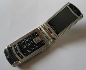 Копии элитных телефонов VERTU AYXTA,SIGNATURE S DESING,FERRARI NERO в москве