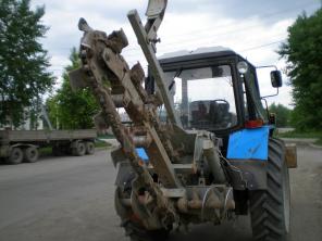 Экскаватор траншейный цепной ЭТЦ-1609 с бульдозерным отвалом на базе трактора Беларус 82.1