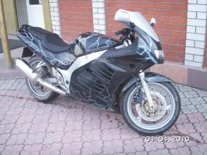 Продам SUZUKI RF 400