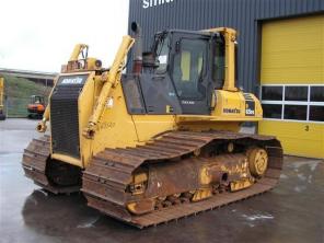 KOMATSU - D65PX/15 (бульдозер) Год — 2006