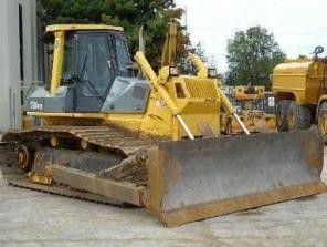 KOMATSU - D65PX-12 (бульдозер) Год — 2001