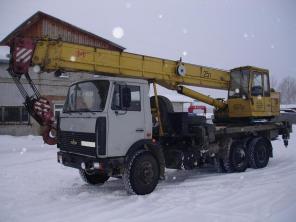 Автокран Ивановец КС-45717А-1 на шасси МАЗ- 630303 2003 года выпуска, г/п 25 тонн, вылет стрелы 21,3 метра, наработка min, состояние отличное, продается срочно, торг
