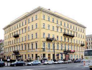 Юридический адрес + офис + секретарь: 3500 рублей
