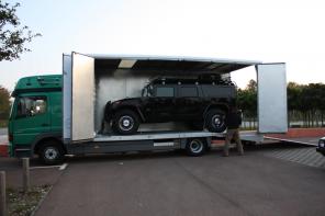 Доставка автомобилей в Европу и из Европы крытым одноместным автовозом