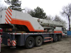 Автокран ZOOMLION 70т
