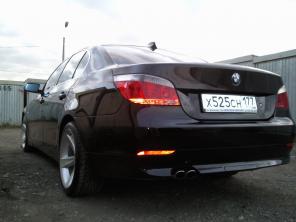 продам автомобиль BMW 520i