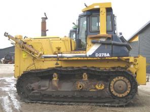 KOMATSU - D275 A (бульдозер)