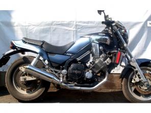 Yamaha FZX750-1