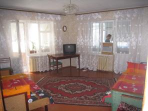 Сдаю для ОТДЫХА уютную 1-комн квартиру в центре Феодосии Крым