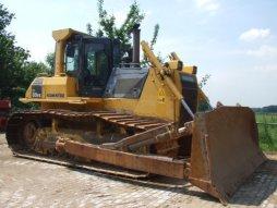 Бульдозер KOMATSU — D85PX-15
