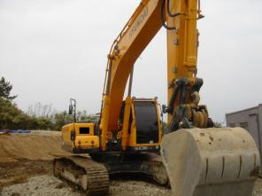 гусеничный экскаватор Hyundai R 300 LC 2009 год