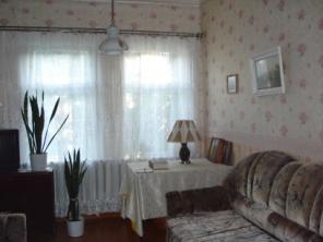 Продам 1/2 дома в г. Серпухов, ул. Захаркина (1,7 млн. рублей)