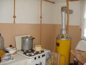 Продам 1/2 дома в г. Серпухов, ул. Захаркина (1,7 млн. рублей)