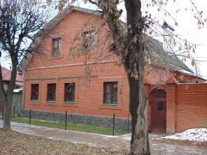 Продам 2/3 дома ( как отдельно стоящий), г. Серпухов, ул. Ленинского Комсомола