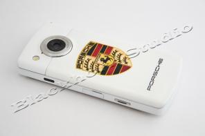 Аэрография, моддинг, инкрустация кристаллами Swarovski, отделка кожей телефонов, iPhone, PSP, коммуникаторов и т.п.