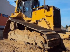 Продам бульдозер гусеничный Caterpillar D6M LGP 2003 г.в.