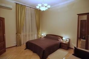 Недорогая мини-гостиница "Никос" в центре Петербурга