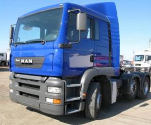 Тягач MAN-ERF 11.39. Год выпуска: 2004. Пробег: 510 000 км.