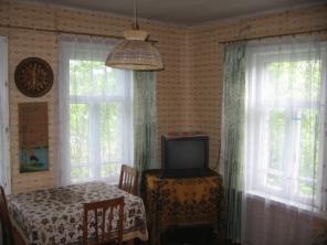 Продаю дом 60 кв.м с зем.участком 17 соток в 150 метрах от озера.