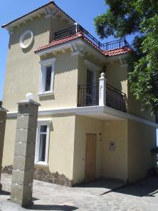 Продается 2-х этажный капитальный дом жилой дом