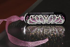 Инкрустрация стразами Swarovski в Волгограде