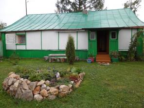 Продаю хороший дом рядом с Монастырём