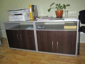 Продаю офисную мебель в отличном состоянии!