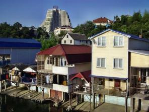 ПРОДАМ МИНИ-ГОСТИНИЦУ "СОЧИНСКАЯ ВЕНЕЦИЯ" МОРЕ В 20М - МЕЧТА РЫБАКА, ЯХТСМЕНА.