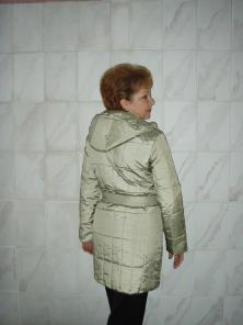 Продам пальто женское демисезонное( куртка удлиненная)