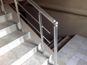 ������-������