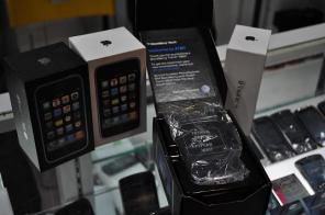Apple iPhone 4G 32GB Теперь