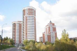 Продаётся 2 машиноместа в подземном паркинге жилищного комплекса «Грин Хаус». Огороженная и охраняемая территория. Двухуровневая парковка. Размер 3х6 метра. Собственность. Стоимость 70 тыс. дол. Смотрите на сайте: www.tidoma.ru