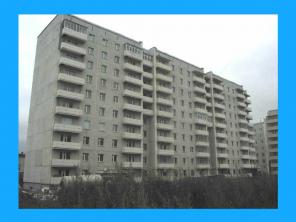 Продам комнату (долю 3/10) в трехкомнатной квартире (общая площадь 58,3 м кв.,) 9 этаж 9-этажного панельного дома, кухня 6 м. кв., станция метро Новогиреево, санузел раздельный. Дом после капремонта, цена комнаты 1600000 рублей.